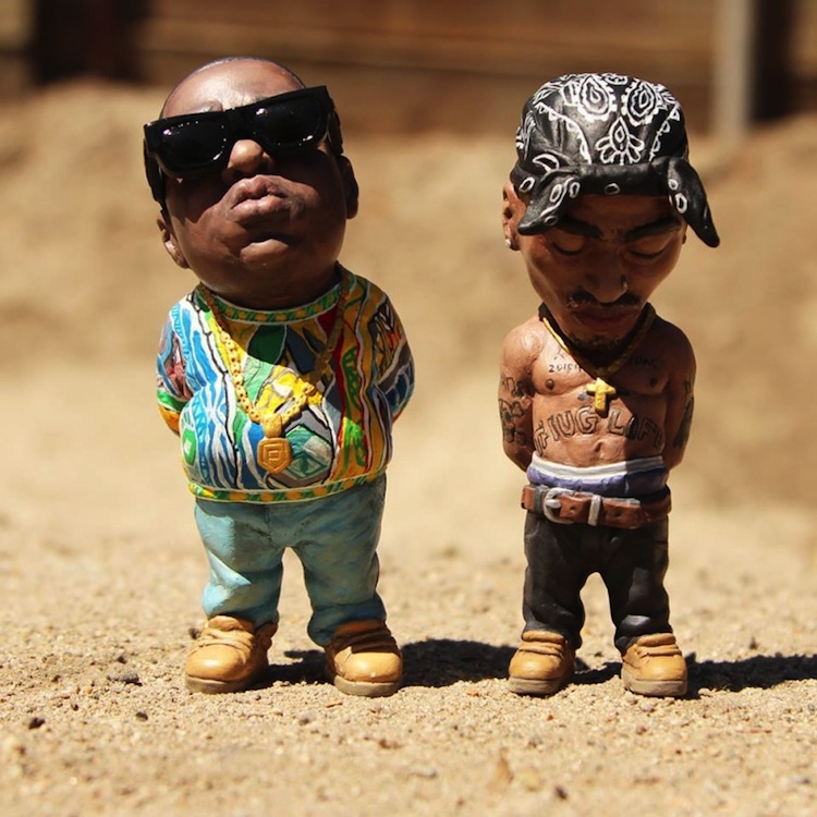 Custom_Hand_Painted_Sculptures_of_Tupac_and_Biggie_Smalls_by_Plastic_Cell_2014_01