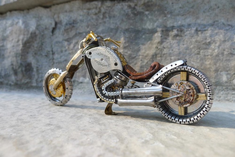Model_Motorbikes_Made_Entirely_From_Discarded_Watch_Parts_2014_01