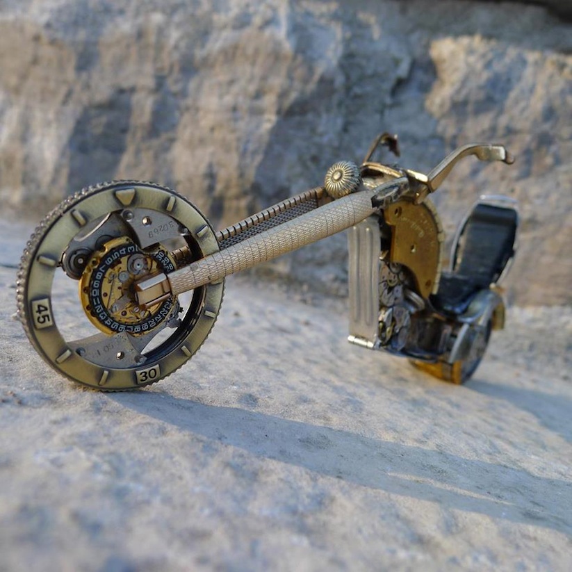 Model_Motorbikes_Made_Entirely_From_Discarded_Watch_Parts_2014_05