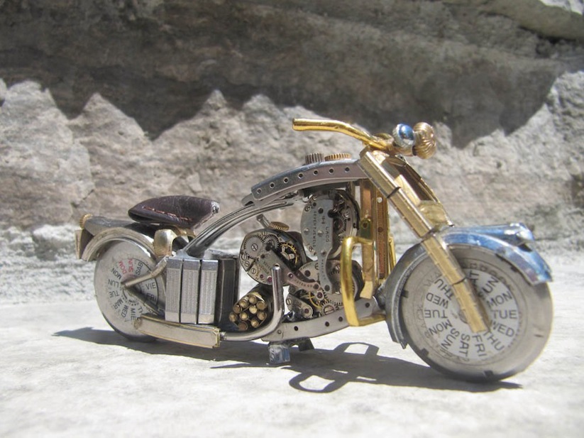 Model_Motorbikes_Made_Entirely_From_Discarded_Watch_Parts_2014_06