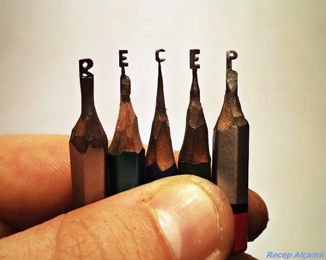 Tiny_Sculptures_Carved_Into_Pencil_Tips_by_Recep_Alcamli_2014_10