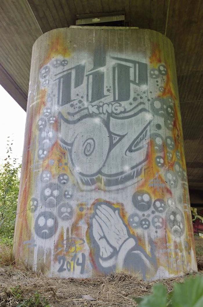 oz_memorial_graffiti_05