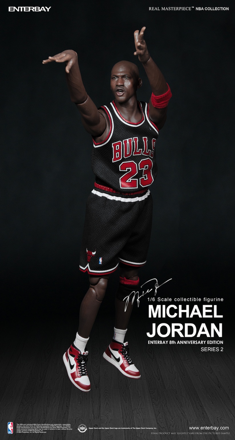 1_6_Scale_Collectible_Michael_Jordan_Figure_by_Enterbay_2014_05