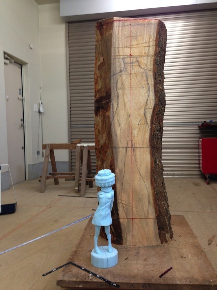 Life_Size_Sculpture_Carved_From_A_Tree_Trunk_by_Yoshitoshi_Kanemaki_2014_07