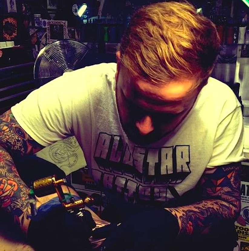 Mind_Bending_Optical_Illusion_Tattoo_by_Irish_Artist_Paul_ORourke_2014_08