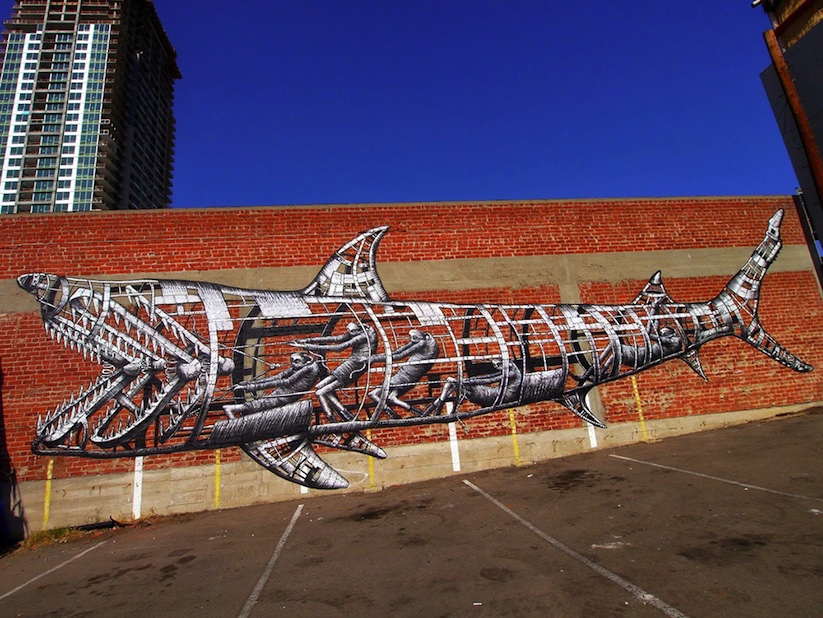 New_Mechanical_Shark_Mural_by_Artist_Phlegm_in_San_Diego_2014_01