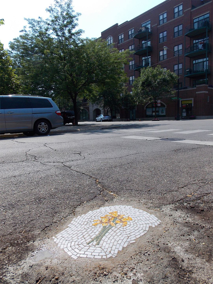 chicago_pothole_flowers_04