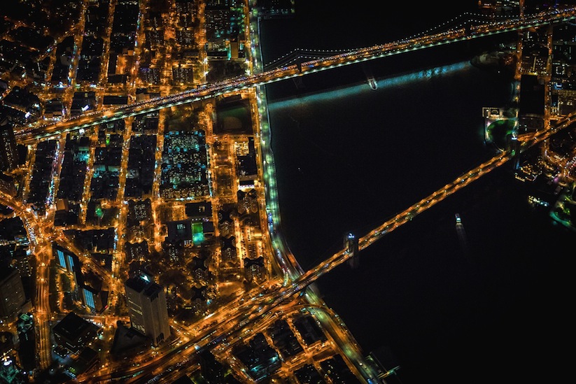 Gotham_7_5K_A_Stunning_Night_Flight_Above_NYC_2015_05