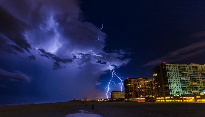 Tampa_Storms_Stunning_Pictures_of_Floridas_Lightened_Up_Skies_2015_06