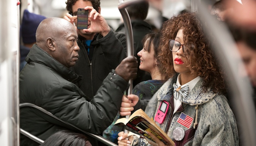 The_Last_Book_Photographer_Docmuments_What_People_Are_Reading_on_the_NYC_Subway_2015_01