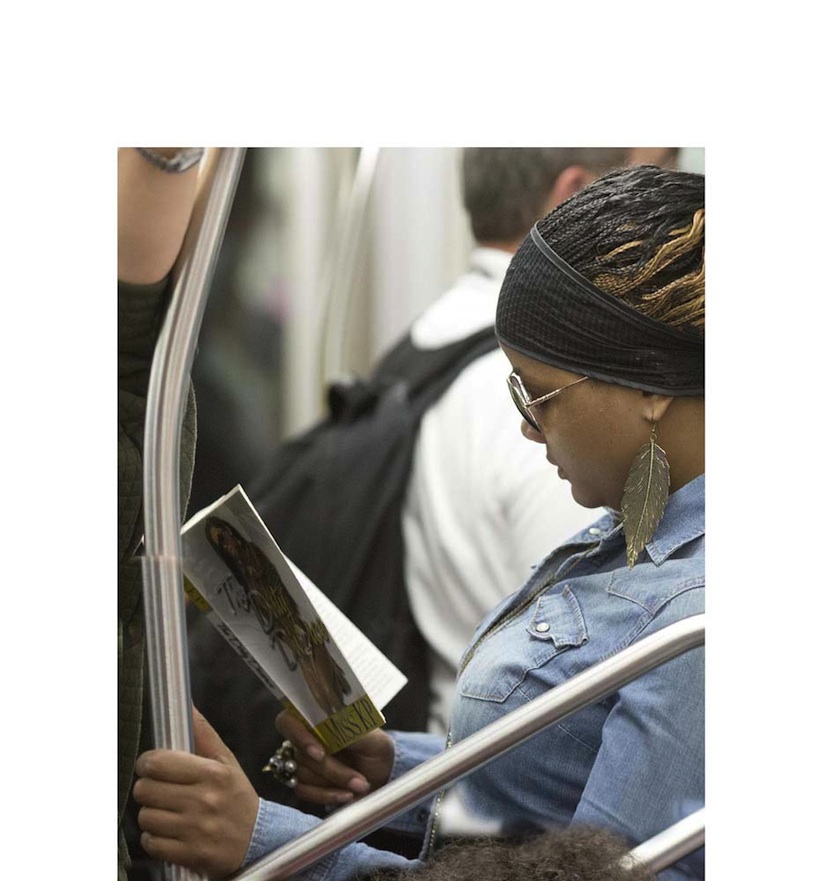 The_Last_Book_Photographer_Docmuments_What_People_Are_Reading_on_the_NYC_Subway_2015_13