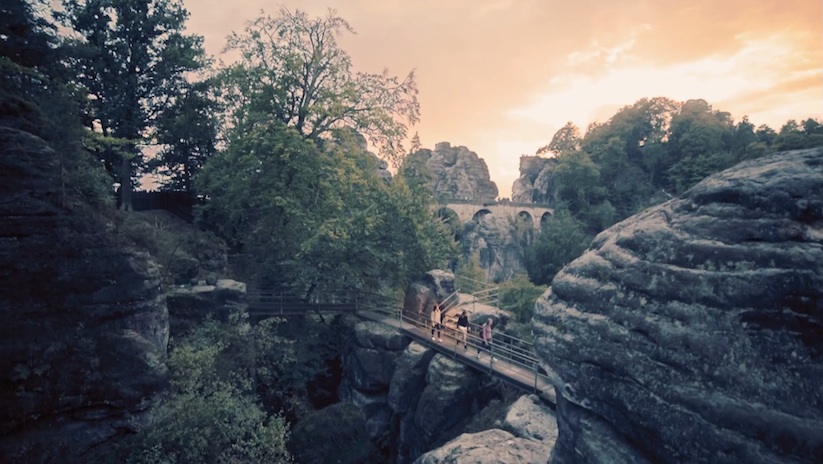 travel_where_you_live_05