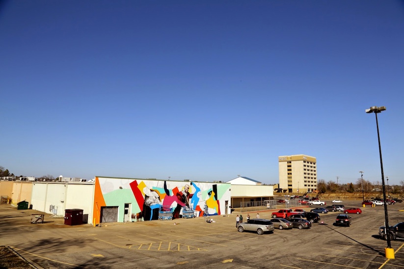 Collaboration_Mural_by_Irish_Artists_Conor_Harrington_and_Maser_in_Fort_Smith_2015_07