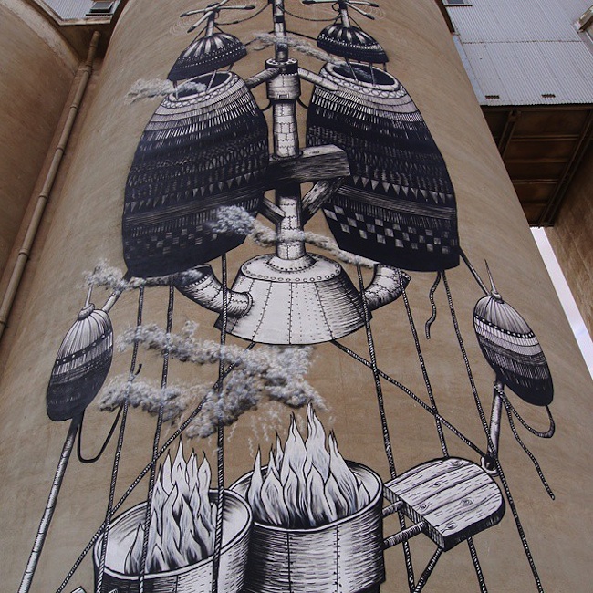 New_Mural_by_British_Artist_Phlegm_on_Giant_Grain_Silos_in_Perth_Australia_2015_06