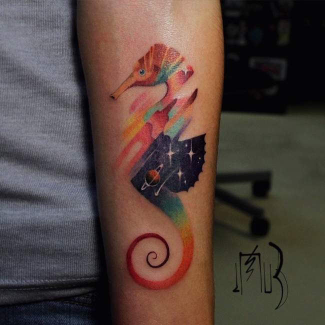 Colorful_Pixel_and_Glitch_Tattoos_by_Moscow_based_Artist_Lesha_Lauz_2015_10