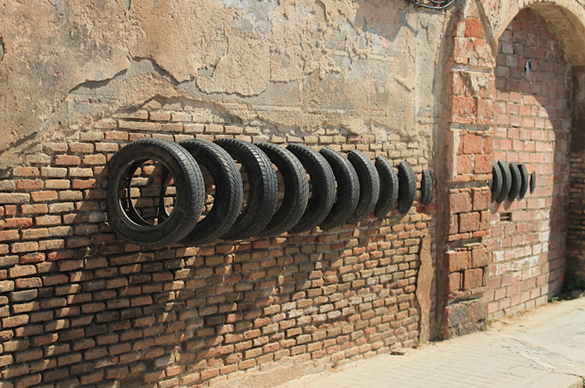 pneumatic-tires-streetart_01