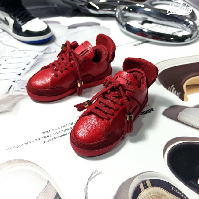 Incredibly_Detailed_Miniature_Sculptures_Famous_Sneakers_by_Toy_Designer_Kiddo_2015_07