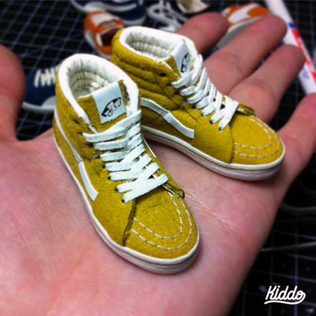 Incredibly_Detailed_Miniature_Sculptures_Famous_Sneakers_by_Toy_Designer_Kiddo_2015_09