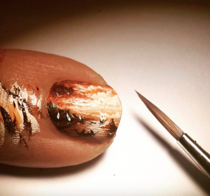 New_Stunning_Paintings_Made_On_Incredibly_Tiny_Surfaces_by_Turkish_Artist_Hasan_Kale_2015_11