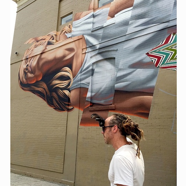 Float_by_Street_Artist_James_Bullough_for_the_Richmond_Mural_Project_2015_09