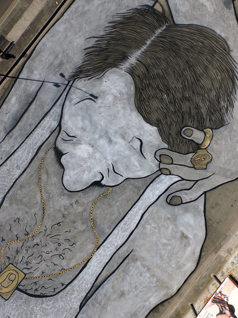 A_New_Gigantic_Ground_Mural_by_Street_Artists_Ella_Pitr_in_Campania_Italy_2015_02