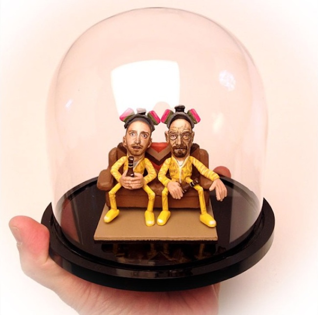 Adorable_Miniature_Sculptures_Made_of_Peanut_Shells_by_Steve_Casino_2015_17