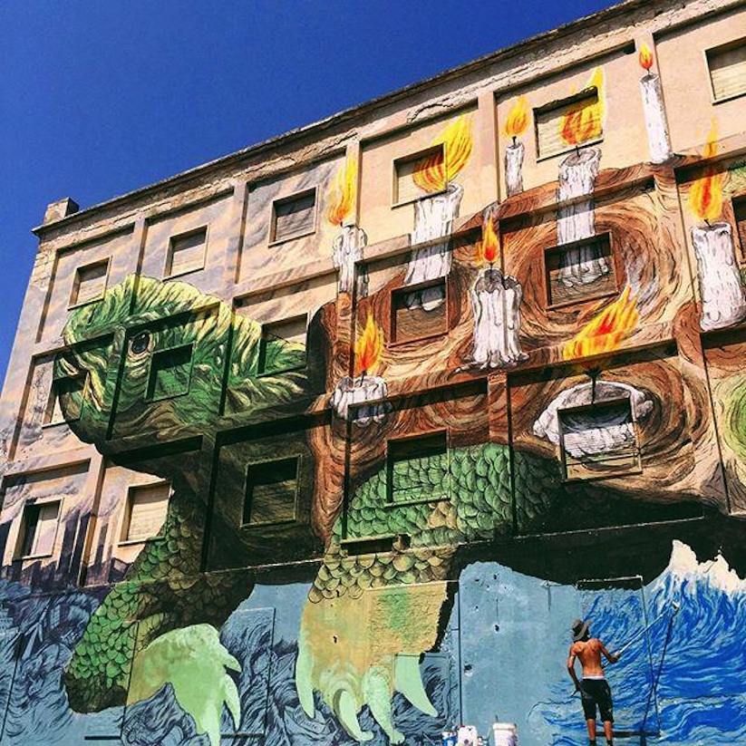 Giant_Turtle_A_New_Mural_by_Street_Artist_Ericailcane_Sassari_Sardinia_2015_06