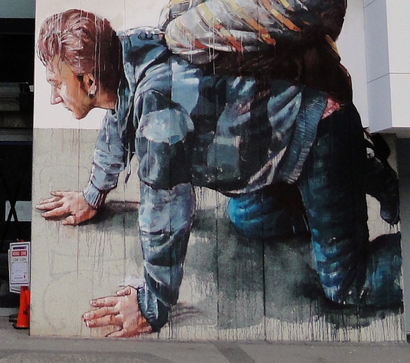 Housing_Bubble_A_New_Mural_by_Street_Artist_Fintan_Magee_in_Sydney_Australia_2015_02