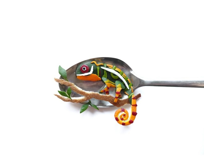 Miniature_Food_Art_Created_on_Spoons_by_Romanian_Artist_Ioana_Vanc_2015_05