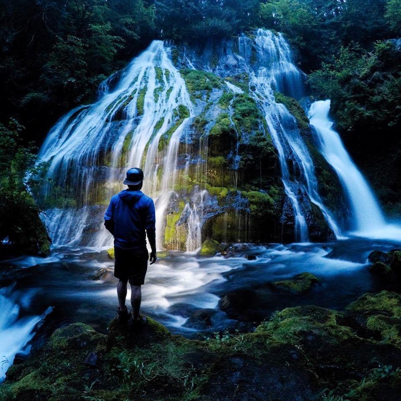 Van_Life_Photographer_Travis_Burke_On_a_1_Year_Road_Trip_in_his_Grandmas_Van_2015_03