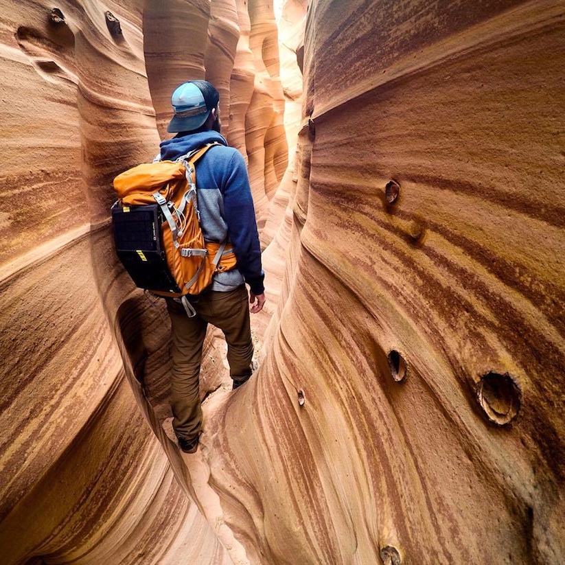Van_Life_Photographer_Travis_Burke_On_a_1_Year_Road_Trip_in_his_Grandmas_Van_2015_04