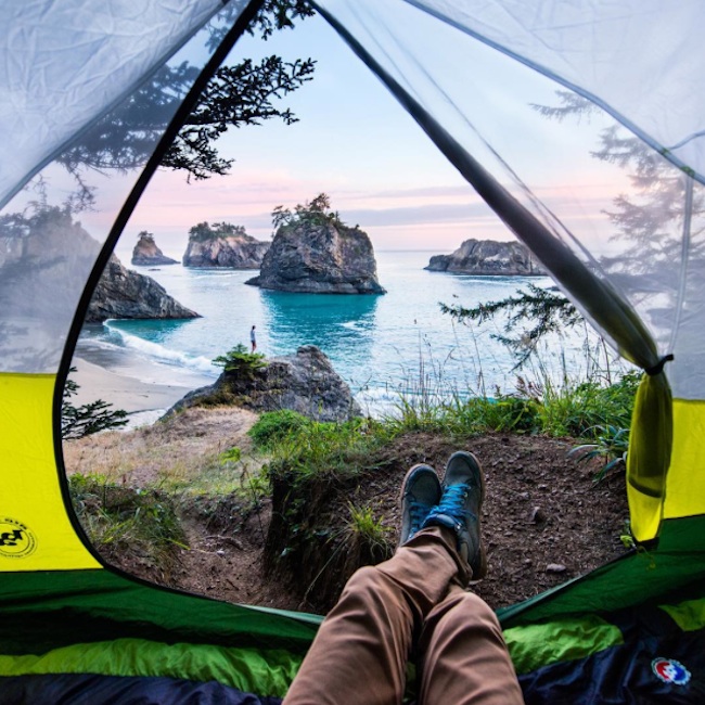 Van_Life_Photographer_Travis_Burke_On_a_1_Year_Road_Trip_in_his_Grandmas_Van_2015_11