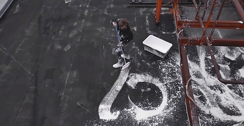Epic_Rooftop_Calligraphy_in_Russia_by_Pokras_Lampas_2015_04
