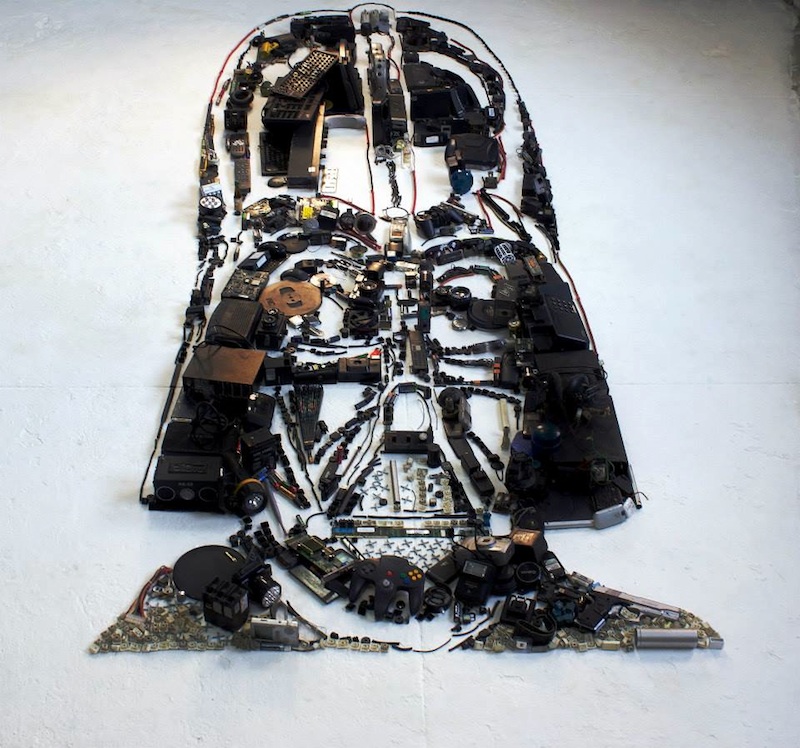 Incredible_Portraits_Of_Famous_Characters_Made_of_Obsolete_Electronic_Scraps_by_Artist_Christian_Pierini_2015_05