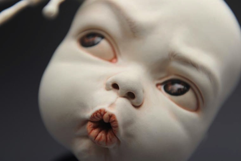 Inner_Child_Impressive_Ceramic_Creations_by_Chinese_Sculptor_Johnson_Tsang_2015_14