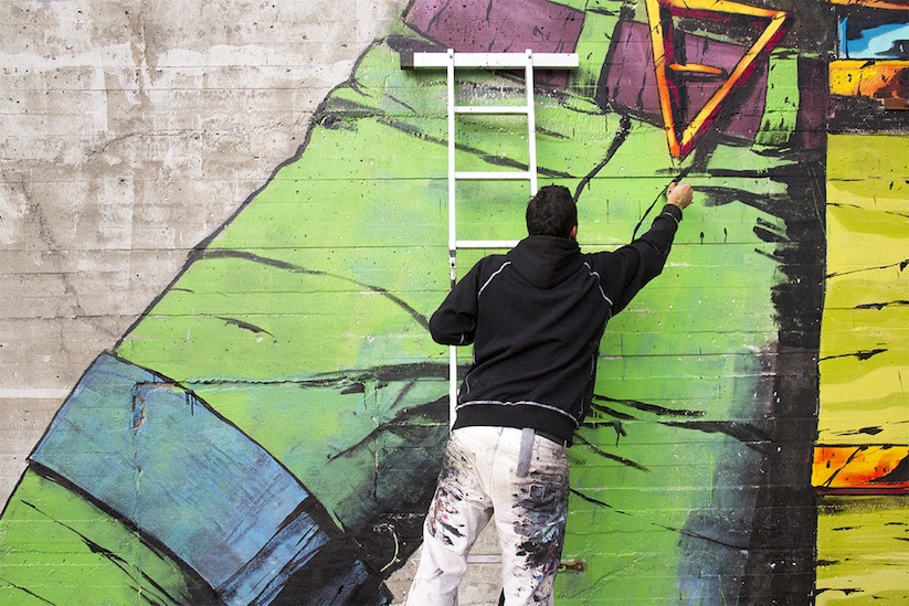 New_Comic_inspired_Mural_by_Street_Artist_Deih_for_UpNorth_Festival_in_Sulitjelma_Norway_2015_05