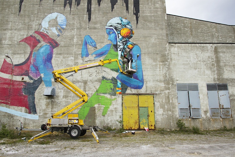 New_Comic_inspired_Mural_by_Street_Artist_Deih_for_UpNorth_Festival_in_Sulitjelma_Norway_2015_07
