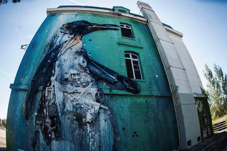 Thrash_Puppy_Melting_Penguin_New_Street_Installations_by_Bordalo_in_Portugal_and_France_2015_06