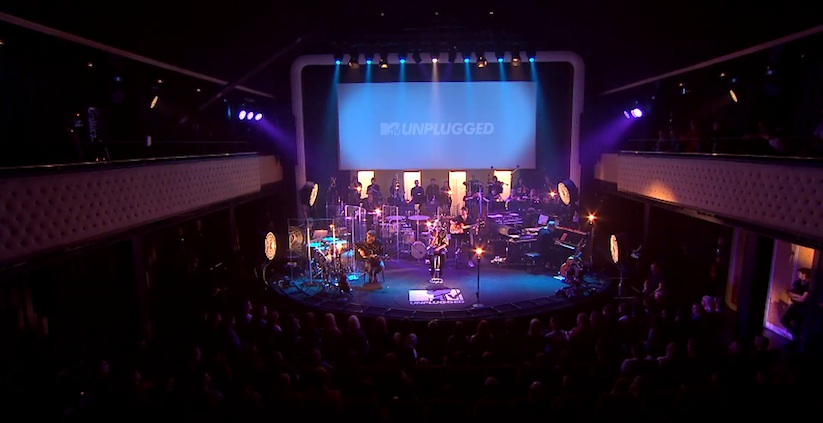 Cro_Melodie_MTV_Unplugged_Clip_2015_03