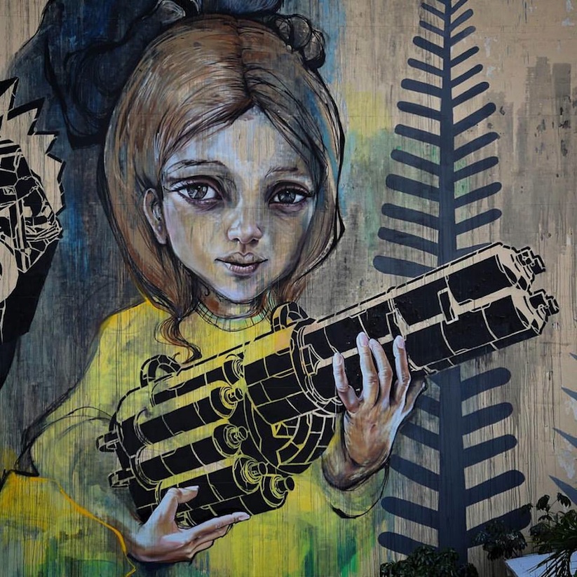 Mural_by_Street_Artists_Herakut_M_City_in_Sao_Paulo_Brazil_2015_06