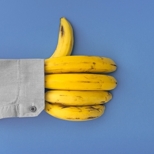 Conceptual_Life_Domenic_Bahmann_Plays_with_Everyday_Objects_2015_11