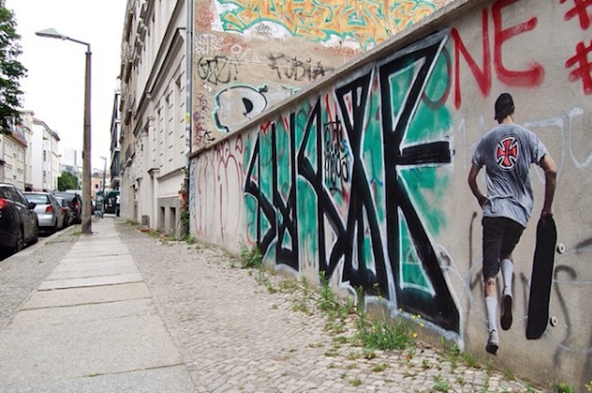 Paper_Skaters_Anonymous_Street_Artist_takes_Skateboarding_Characters_to_the_Urban_Jungle_2015_12