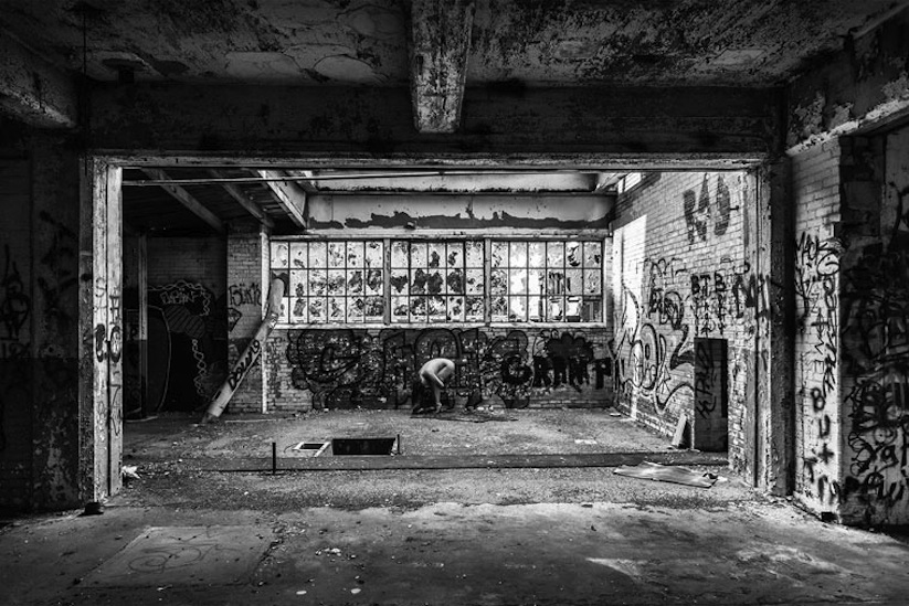 BARE_USA_Brian_Cattelle_Mixes_Urbex_and_Nude_Photography_2015_02