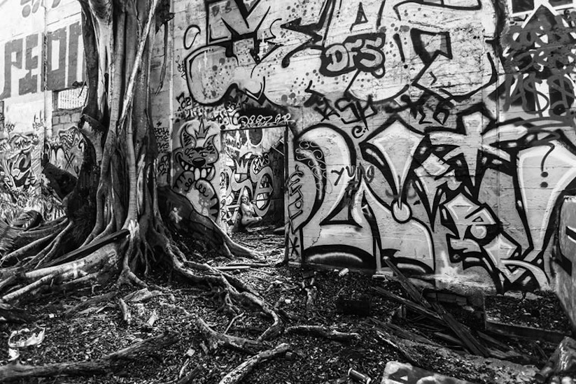 BARE_USA_Brian_Cattelle_Mixes_Urbex_and_Nude_Photography_2015_12