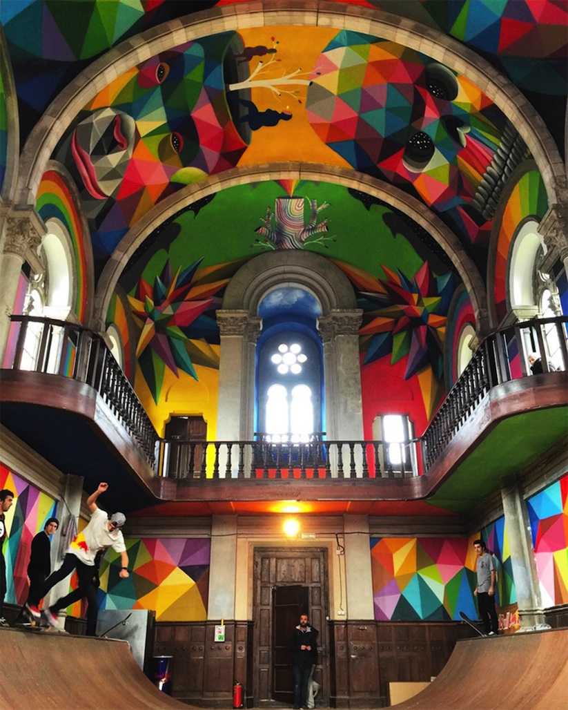 Kaos_Temple_Church_in_Spain_Transformed_into_Skate_Park_Covered_in_Murals_by_Street_Artist_Okuda_2015_07
