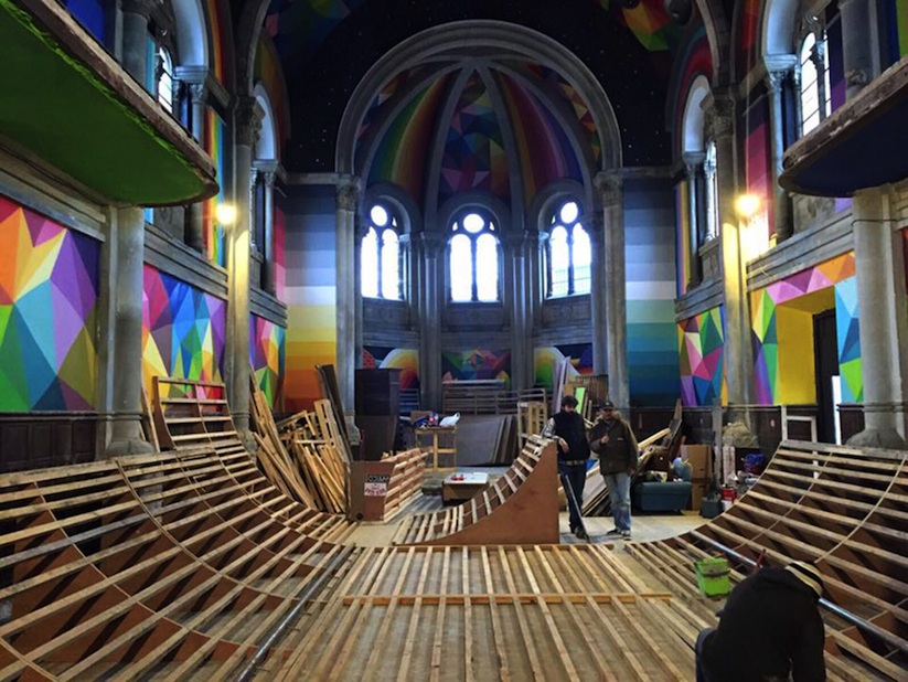 Kaos_Temple_Church_in_Spain_Transformed_into_Skate_Park_Covered_in_Murals_by_Street_Artist_Okuda_2015_08