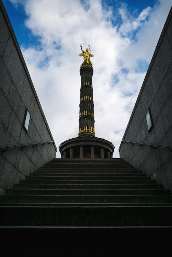 Seeing_Sights_Berlin_through_the_Lens_of_Photographer_Van_Styles_2015_10