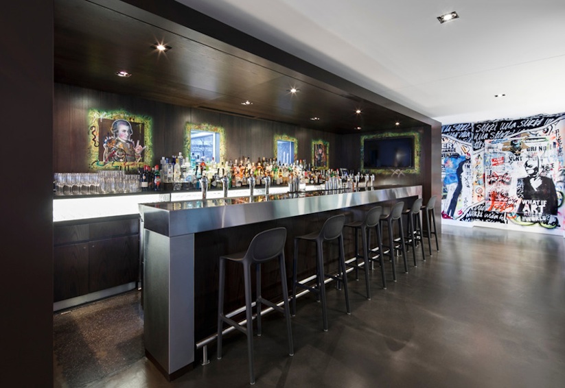 Unique_Restaurant_That_Mixes_Art_Lifestyle_in_Montreal_Canada_2015_10