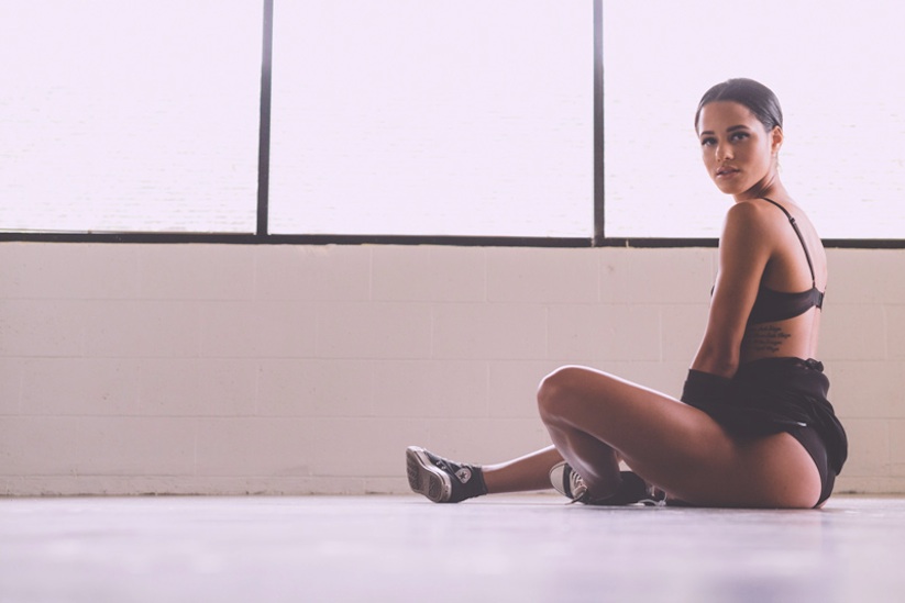 Studio_Session_Fitness_Model_Katya_Henry_Captured_by_Photographer_Van_Styles_2016_07