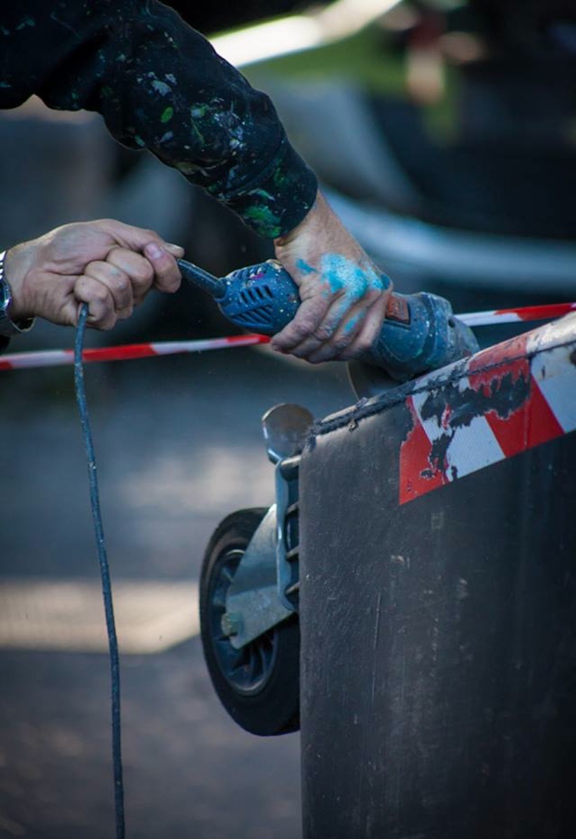 Uma_Cabra_New_Street_Installation_by_Bordalo_II_in_Rome_2016_06